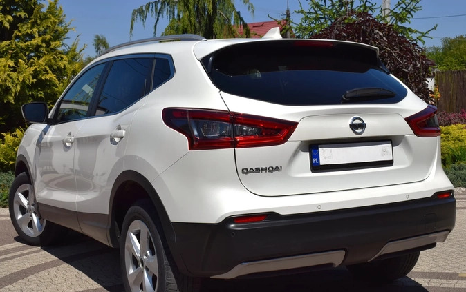 Nissan Qashqai cena 73500 przebieg: 100000, rok produkcji 2019 z Miastko małe 172